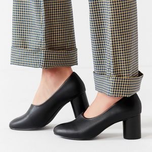 Urban Outfitters Karen Glove Heels Black NWT